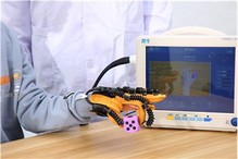 Akıllı Eldiven Rehabilitasyonu